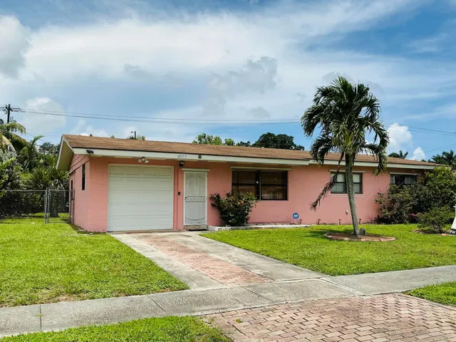 Residence photo 2