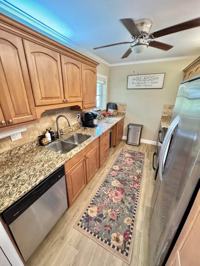 Unit 1217 photo 5