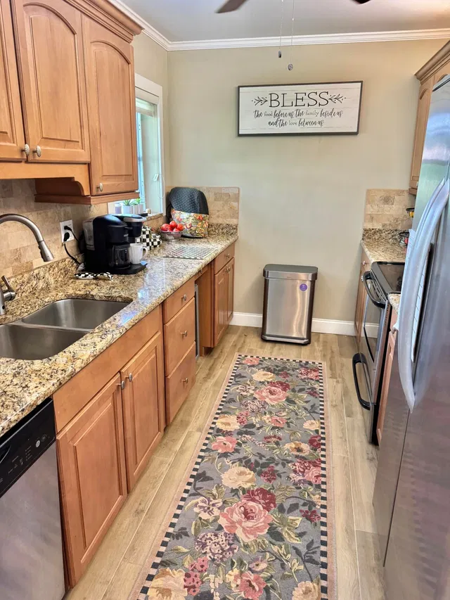 Unit 1217 photo 6