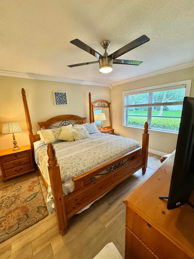 Unit 1217 photo 19