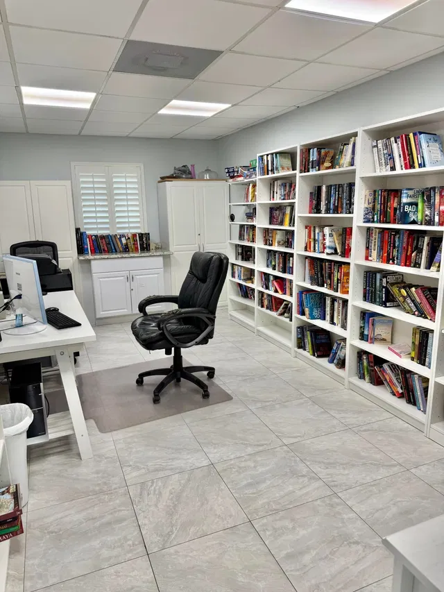 Unit 1217 photo 25