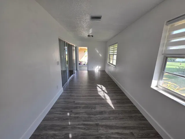 Residence photo 34