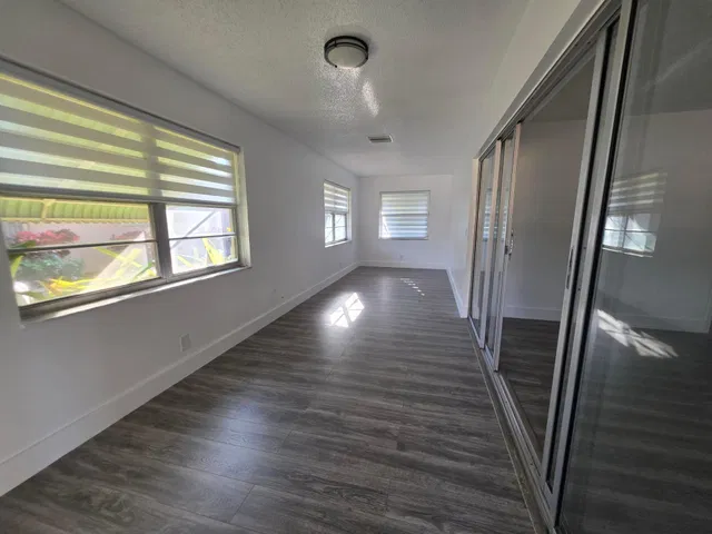 Residence photo 35