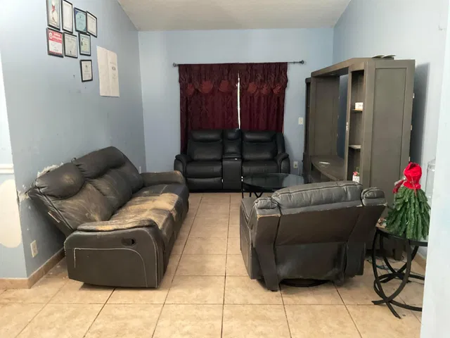 Residence photo 7