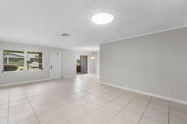 Residence photo 19