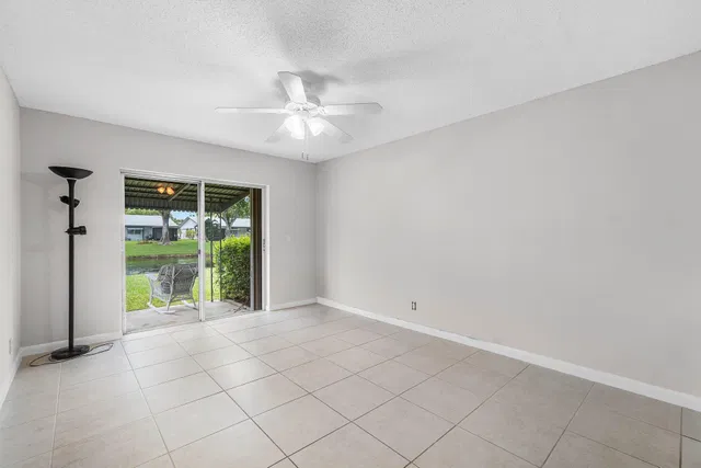 Residence photo 20