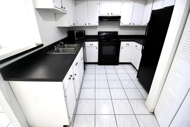Residence photo 2