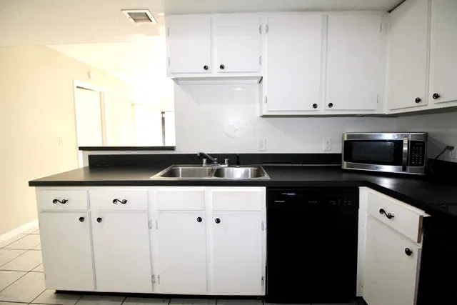 Residence photo 5