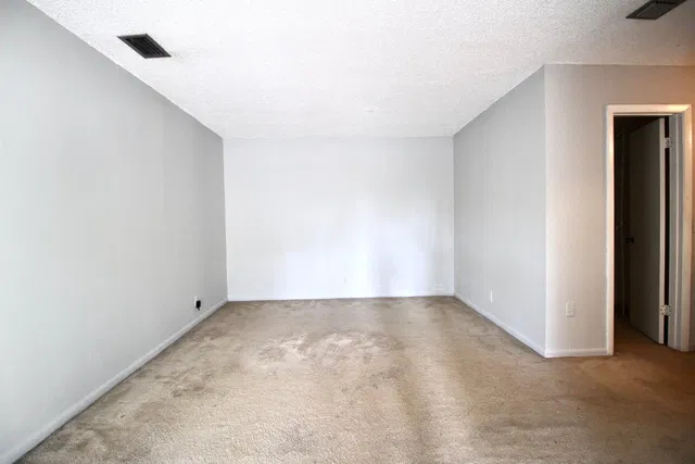 Residence photo 6