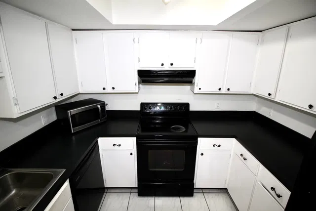 Residence photo 12