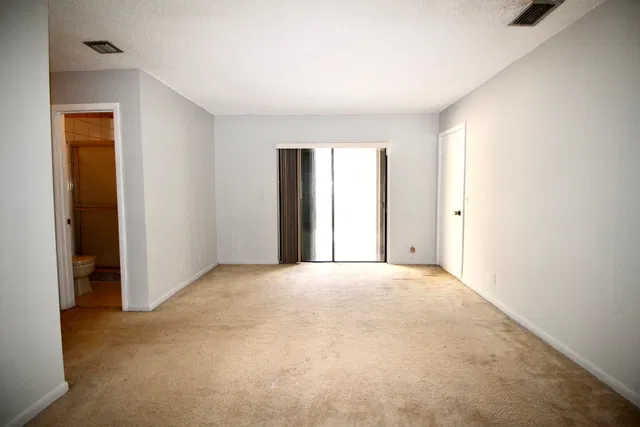 Residence photo 15
