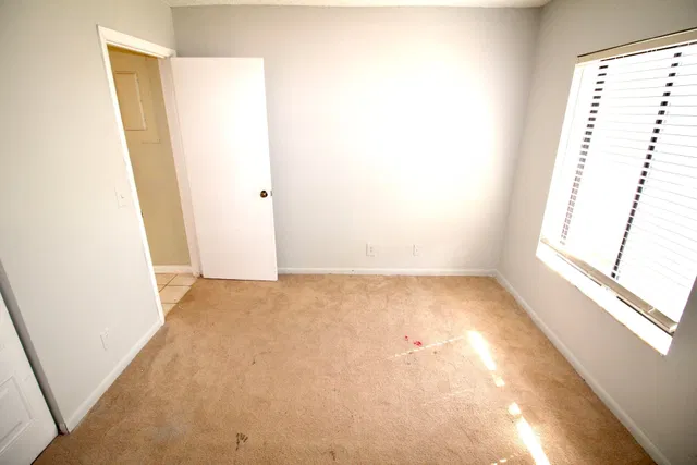 Residence photo 19