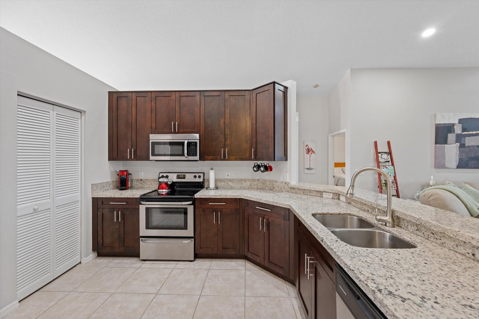 Residence photo 9