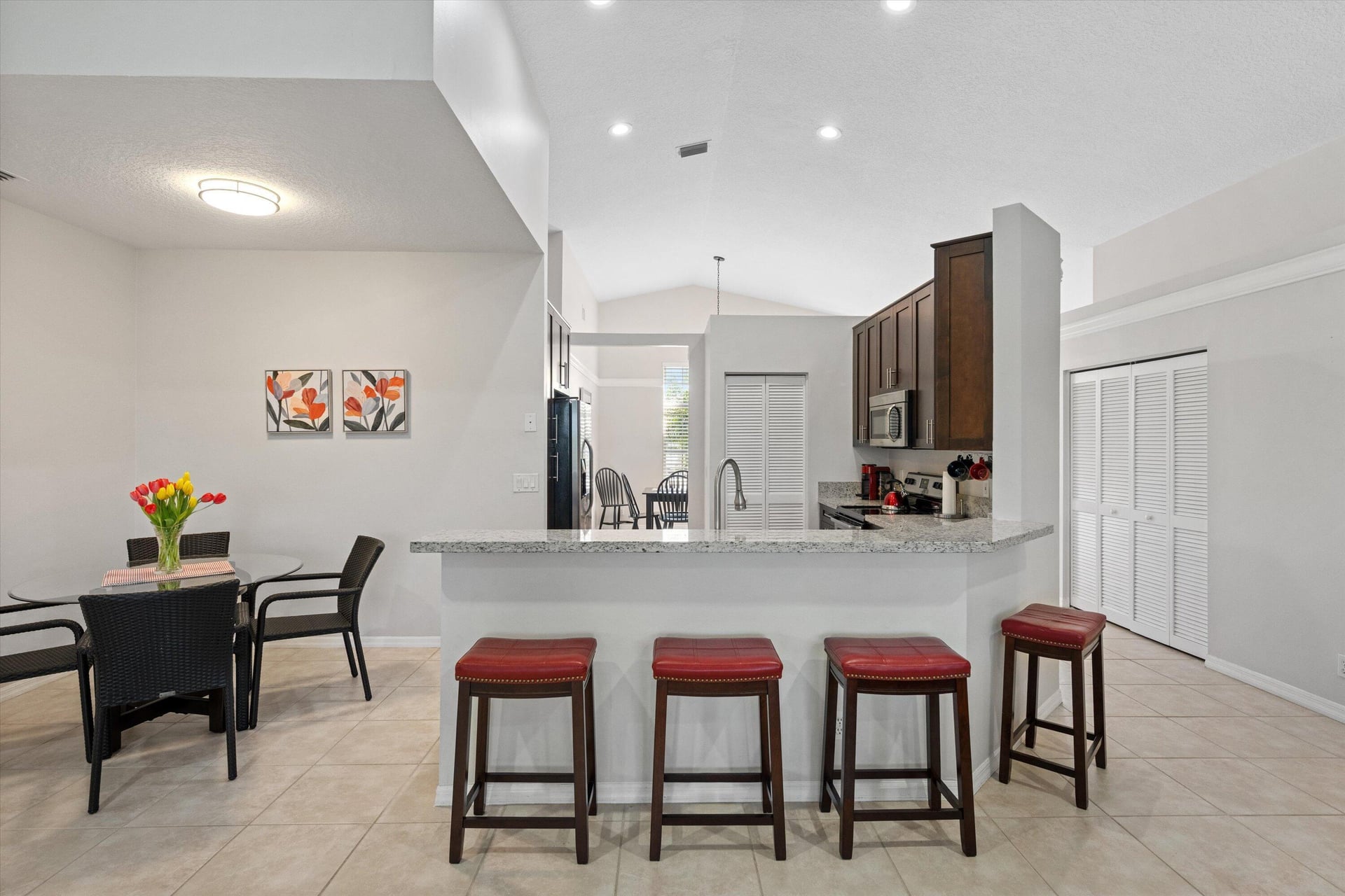 Residence photo 11