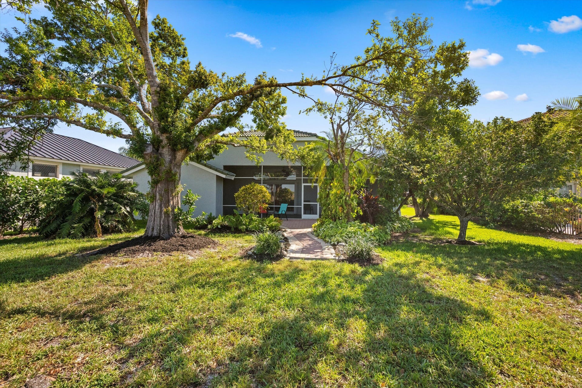 Residence photo 19