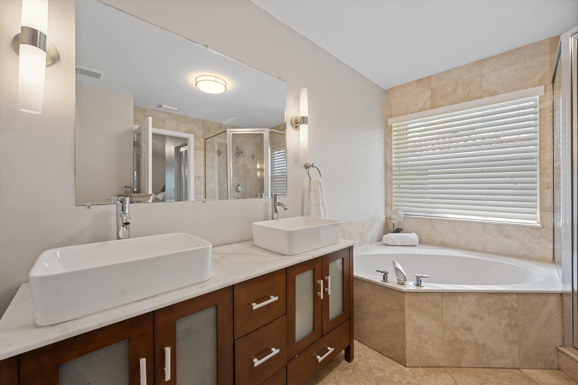 Residence photo 26