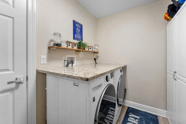 Unit 5641 photo 28