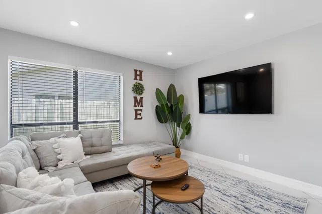 Residence photo 4