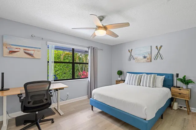 Residence photo 18
