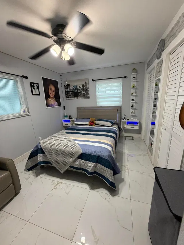 Residence photo 2