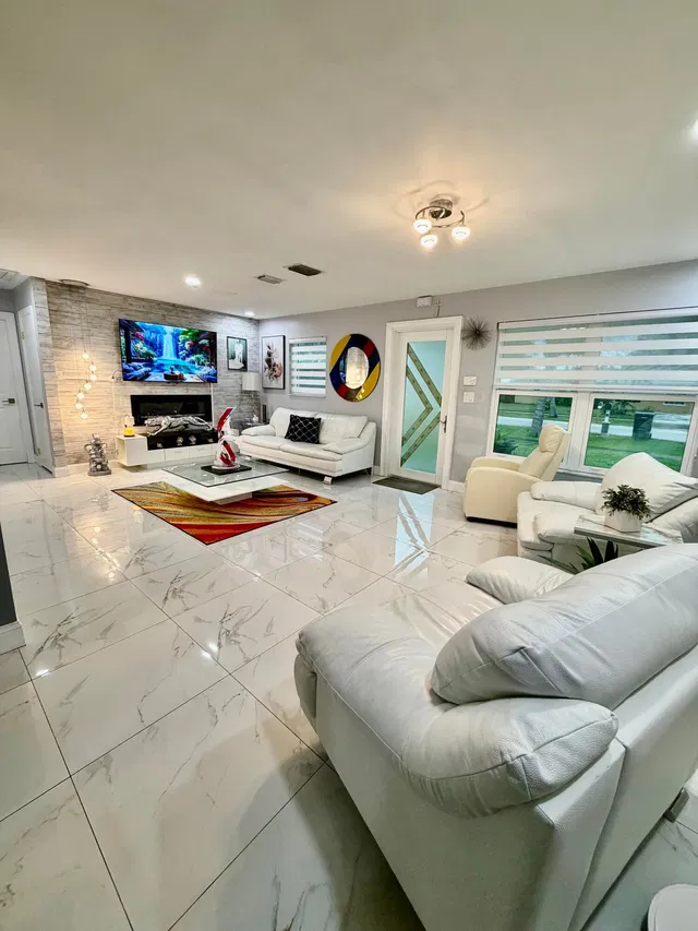 Residence photo 6