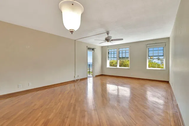 South Palm Beach Unit 3040 photo 4