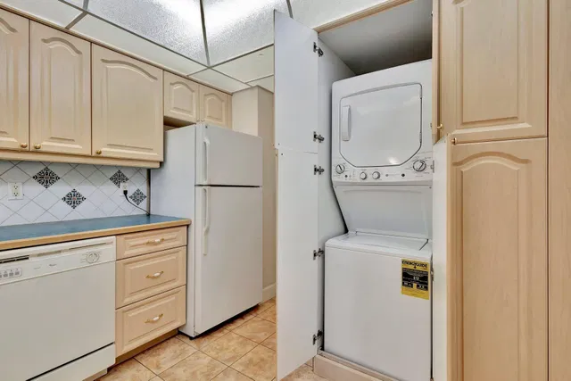 South Palm Beach Unit 3040 photo 9