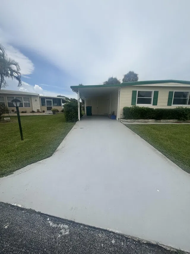 Residence photo 6