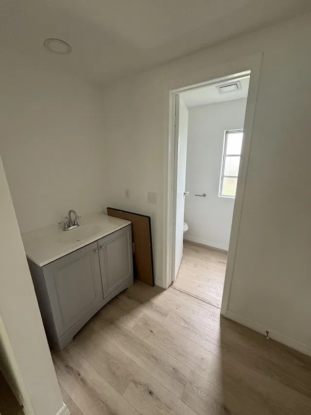 Residence photo 24
