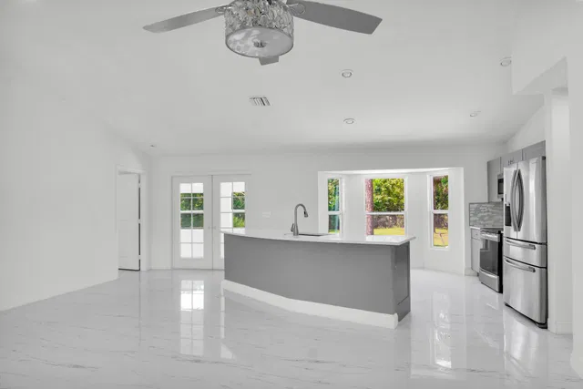 Residence photo 9