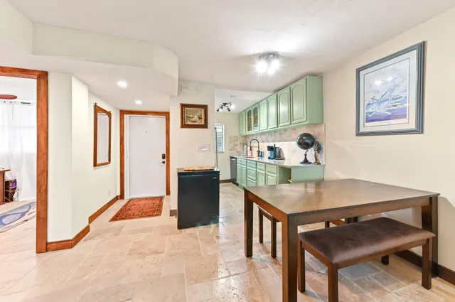Unit 2090 photo 7