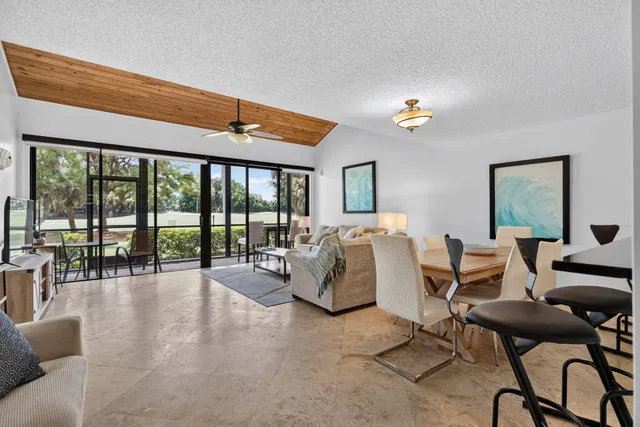 PGA National Palm Beach Gardens Residence photo 27