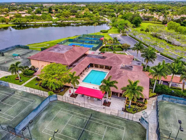 PGA National Palm Beach Gardens Residence photo 46