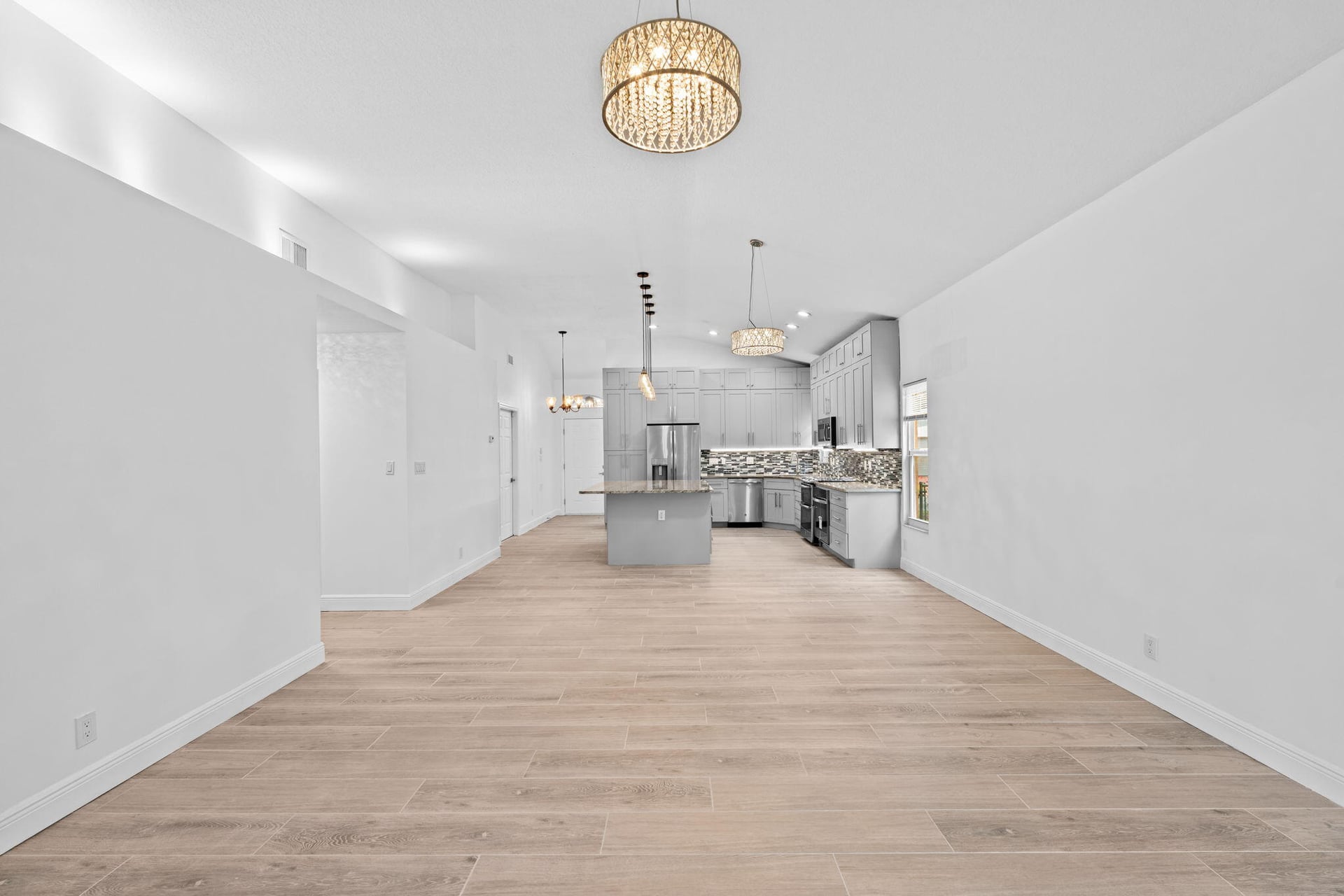  Residence photo 6