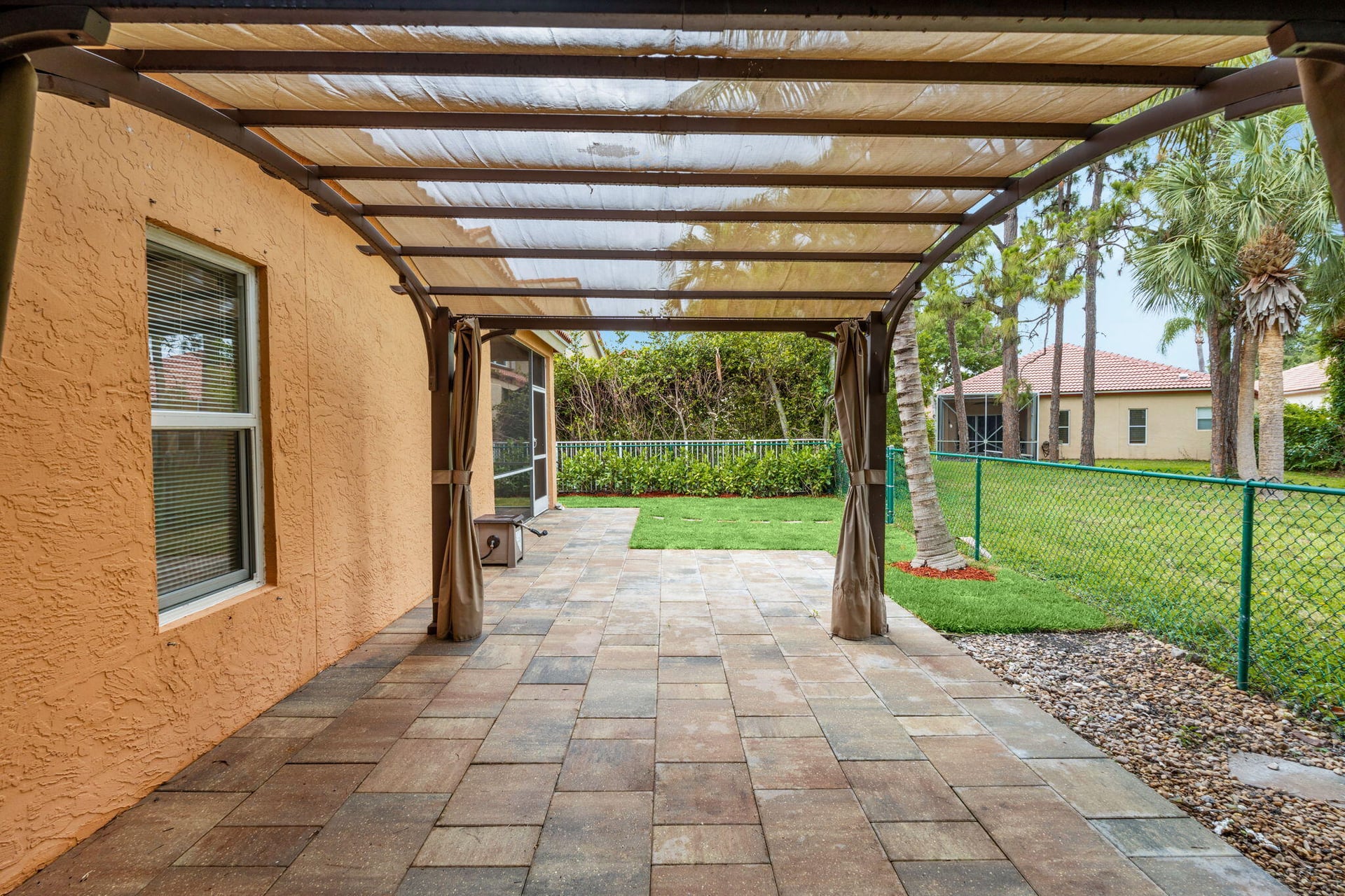  Residence photo 13