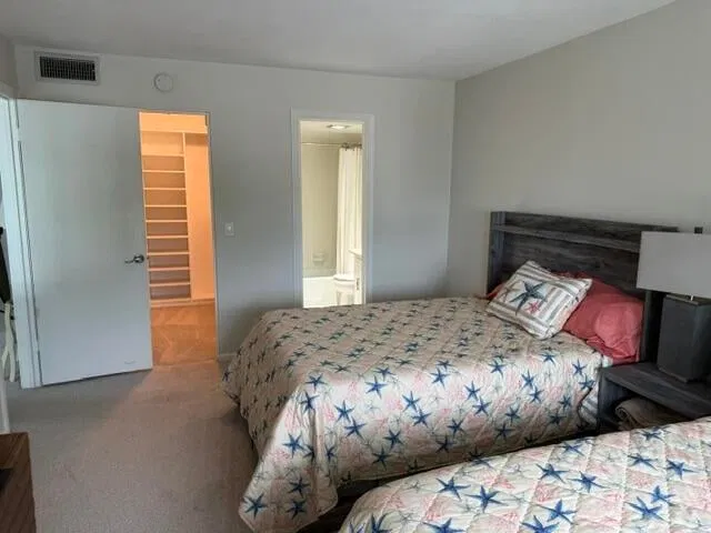 Unit 202 photo 7