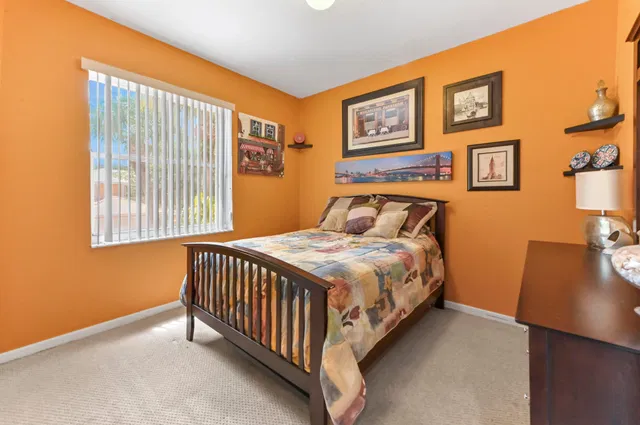 Residence photo 21