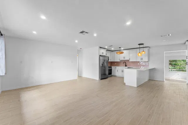 Residence photo 6