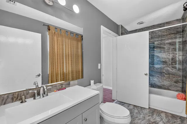Residence photo 30