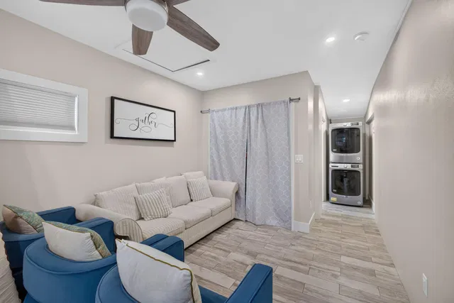 Residence photo 19