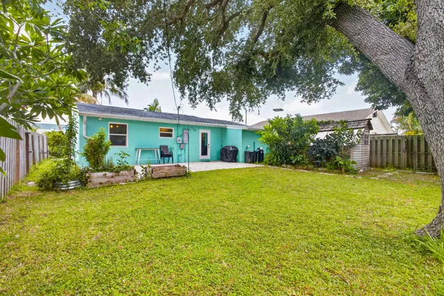 Residence photo 39