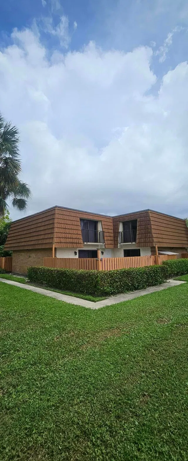  Residence photo 26
