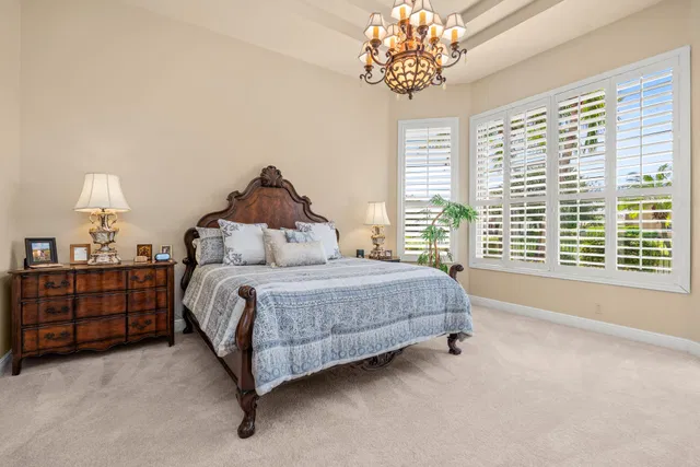 Residence photo 25