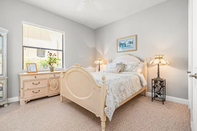 Residence photo 30