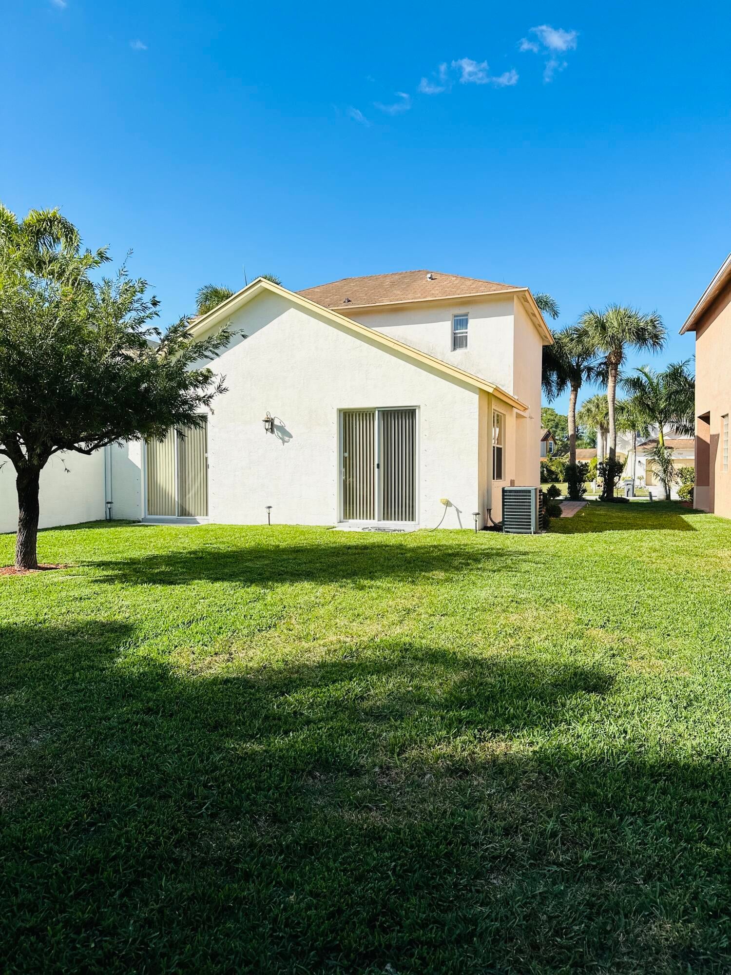 Residence photo 4