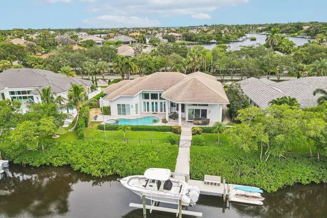 Jupiter River Estates Residence photo 41
