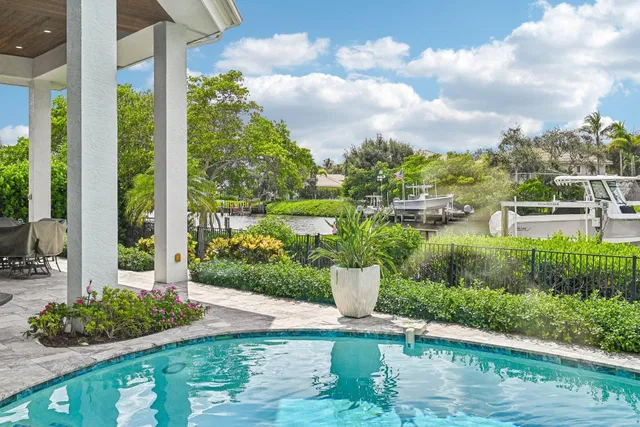 Jupiter River Estates Residence photo 45