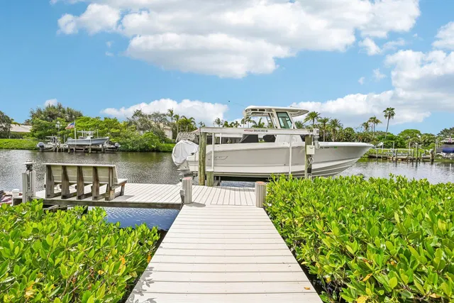 Jupiter River Estates Residence photo 48