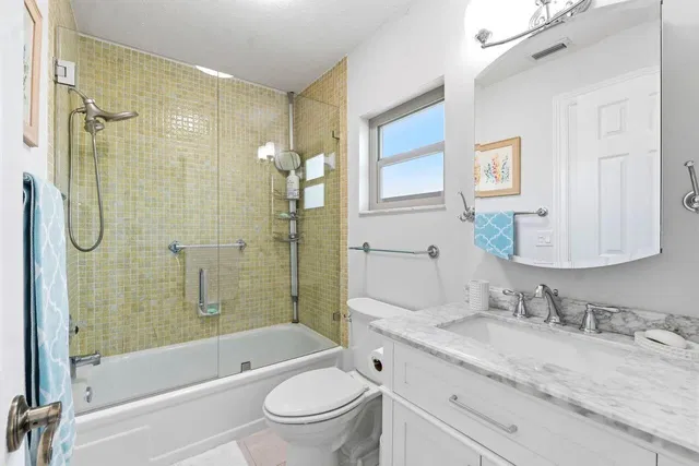  Residence photo 15