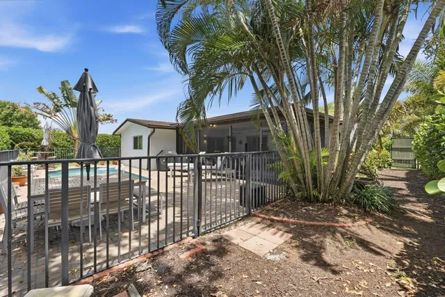  Residence photo 31